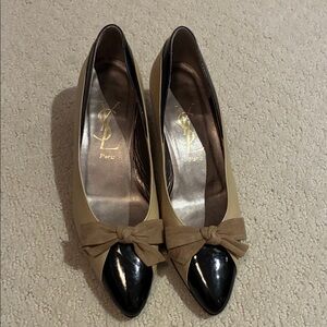 Yves Saint Laurent Tan and Black Bow Heels👝